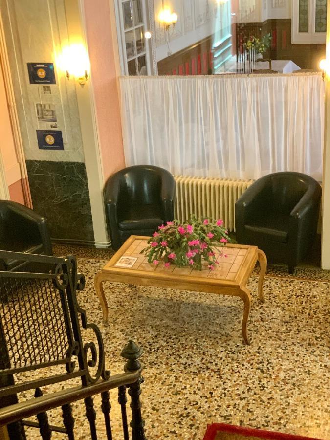 Hotel Restaurant D'Alsace Plombières-les-Bains Exteriér fotografie