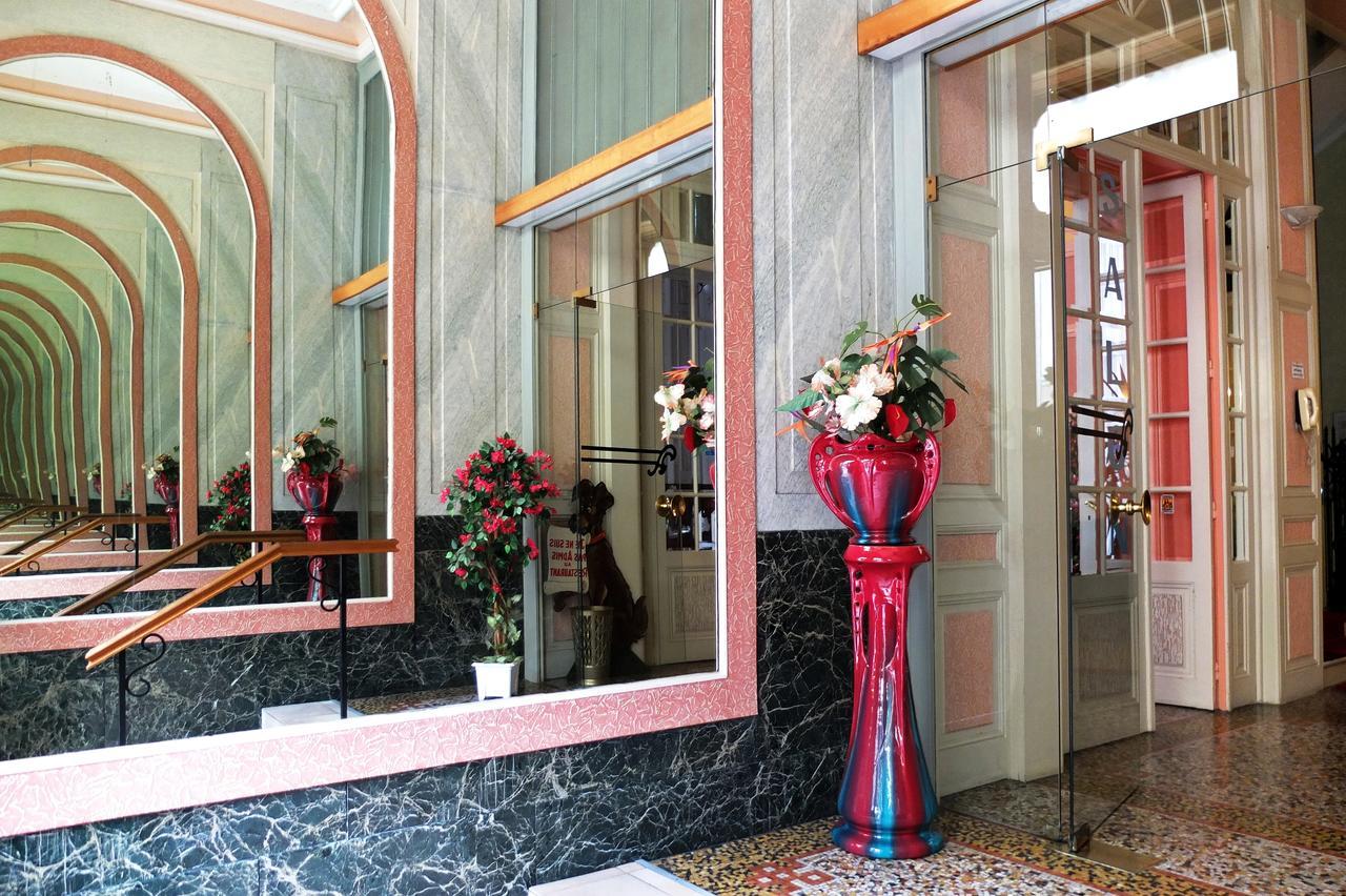 Hotel Restaurant D'Alsace Plombières-les-Bains Exteriér fotografie
